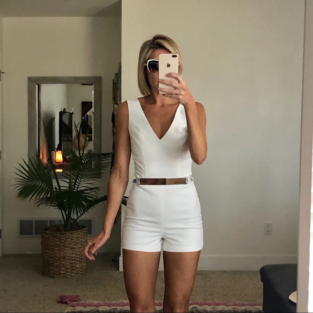 Ms. Selfridge  white belted romper size 2